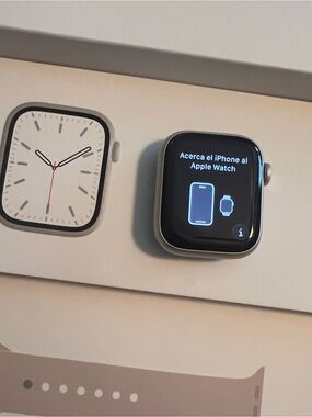 Apple Watch 7 - Silver Aluminum Case with Sport Band 41mm